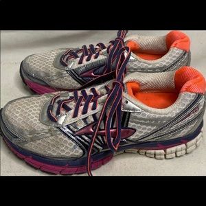 Brooks Adrenaline GTS 14 Womens 6.5
